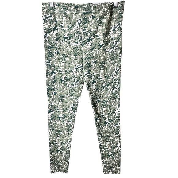 JCP Women’s Camouflage Leggings Sz M - Picture 1 of 7